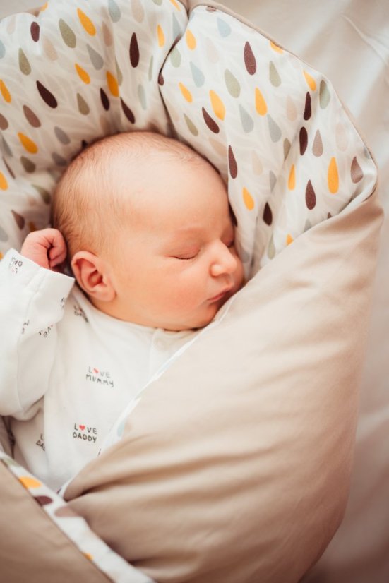 Péřová zavinovačka Maxi Barevné Kapičky/Bílá