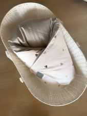 Kacsatoll pólyás takaró Klaszik „Něžná srdíčka“ 85×85 cm – szürke újszülötteknek